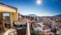 Apartments Arvala, alloggi privati a Budva, Montenegro