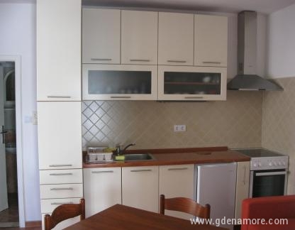 Apartmani Miana, privatni smeštaj u mestu Tivat, Crna Gora