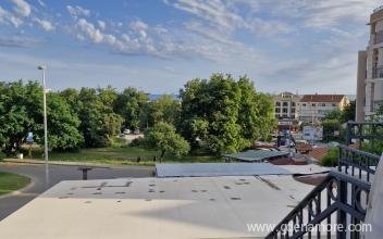 Apartments Krsto, privat innkvartering i sted Petrovac, Montenegro