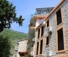 Slavuj apartmani, alloggi privati a Bečići, Montenegro