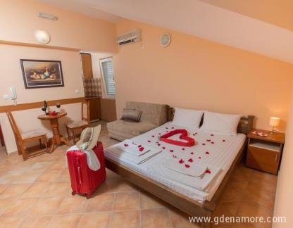 Adzic Apartments, Privatunterkunft im Ort Budva, Montenegro - 201303571