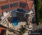 Apartments Del Mar, private accommodation in city Petrovac, Montenegro