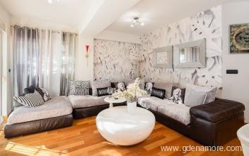 Apartments Romilda Makarska, private accommodation in city Makarska, Croatia