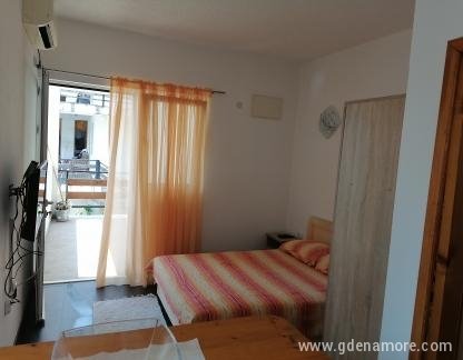 Apartmani Bojanovic Ana, Studio med terrasse, privat innkvartering i sted Sutomore, Montenegro - IMG_20230525_133028