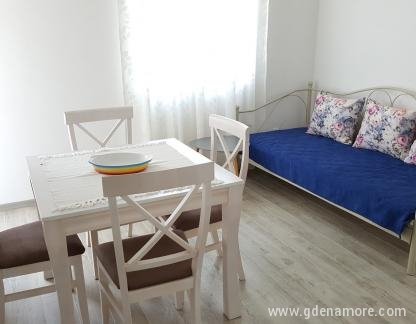 Okuka Wohnungen und Zimmer, Wohnung A., Privatunterkunft im Ort Šušanj, Montenegro - 20170603_132752