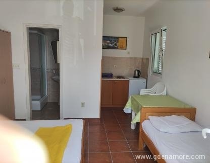 Apartmani Odalović, Studio Apartman I sprat, privatni smeštaj u mestu Bijela, Crna Gora - 01studio6_1_01