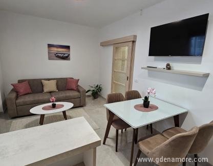 Appartements Radosavovic, Appartement Kristina , logement privé à Šušanj, Monténégro - 2e8f48b8-9974-4e1e-9eb0-6f8ae2dbf597