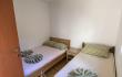 Dreibettzimmer u Sun-Love, Privatunterkunft im Ort Sutomore, Montenegro