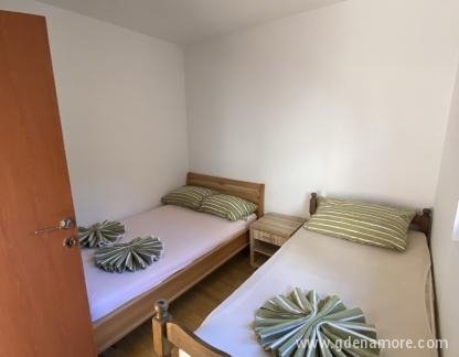 Sun-Love, triple room, private accommodation in city Sutomore, Montenegro - viber_image_2024-08-08_18-46-24-163